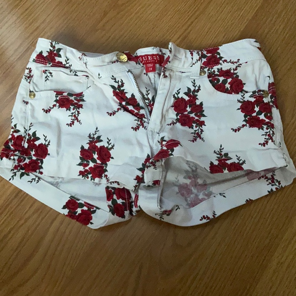 Guess floral women’s shorts